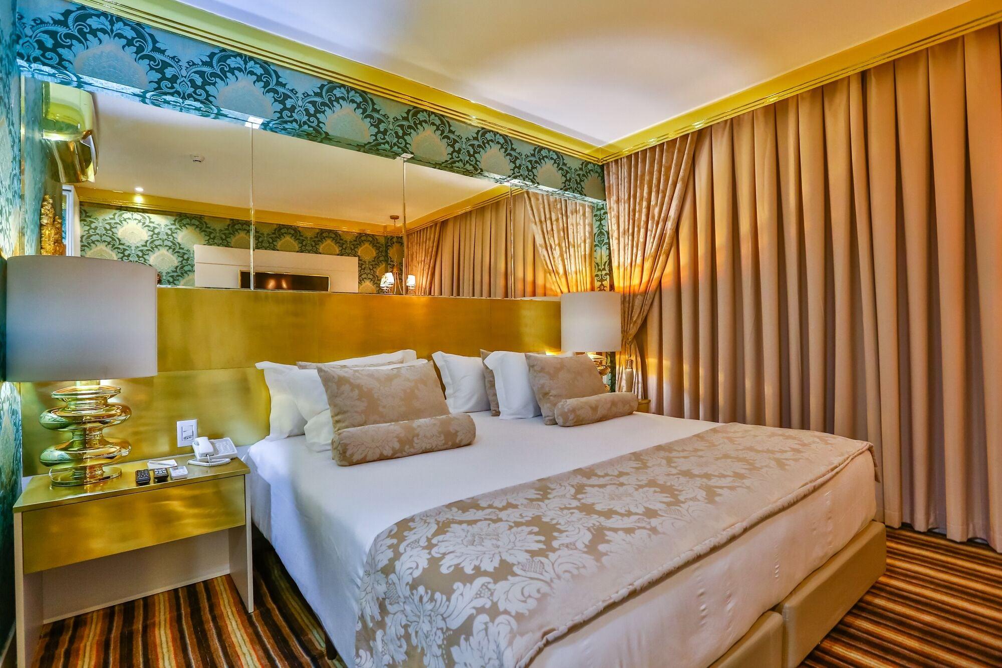 Golden Lis Hotel Boutique Goiânia Kültér fotó A bedroom at the hotel