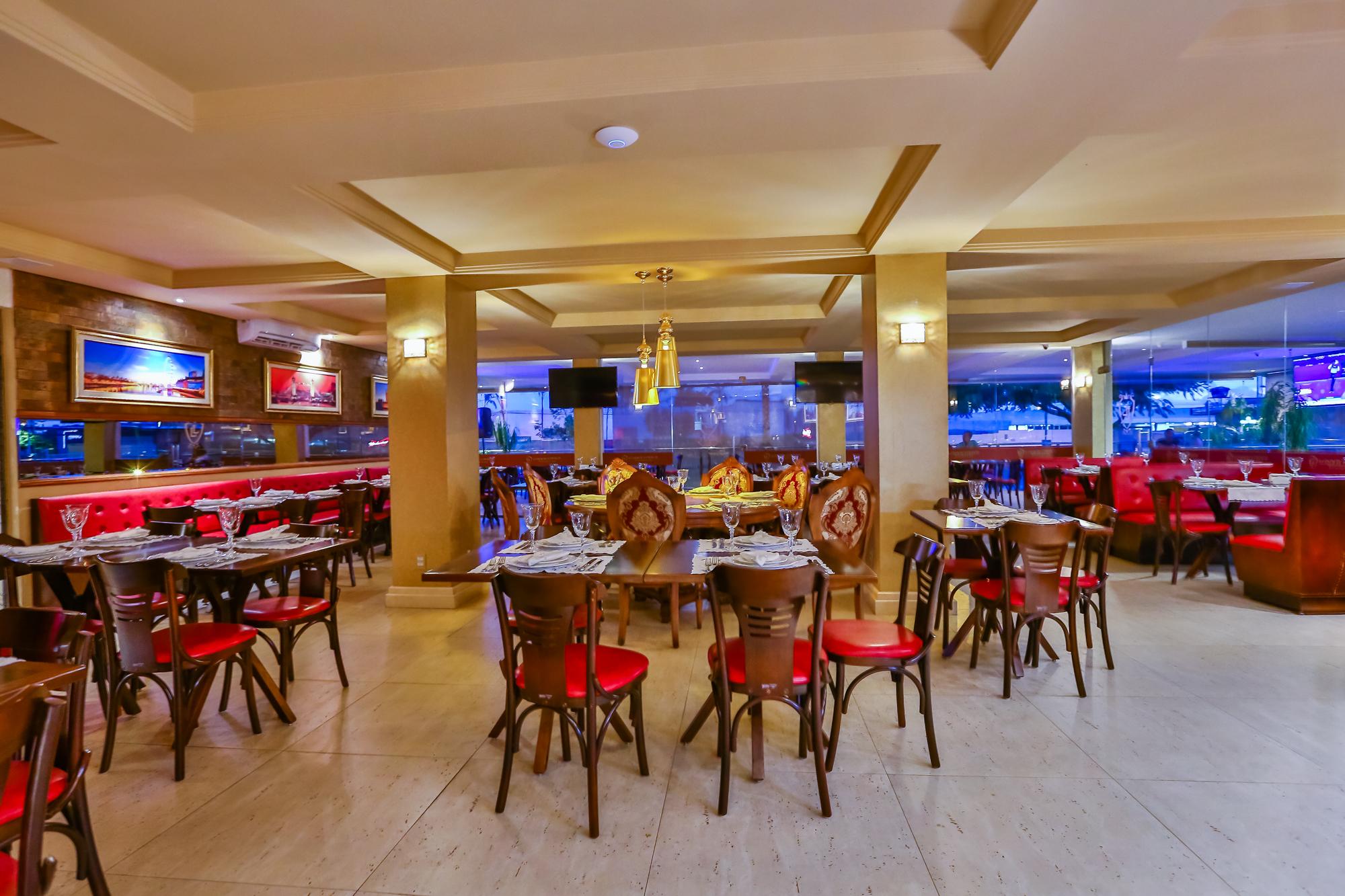 Golden Lis Hotel Boutique Goiânia Kültér fotó Restaurant in the hotel