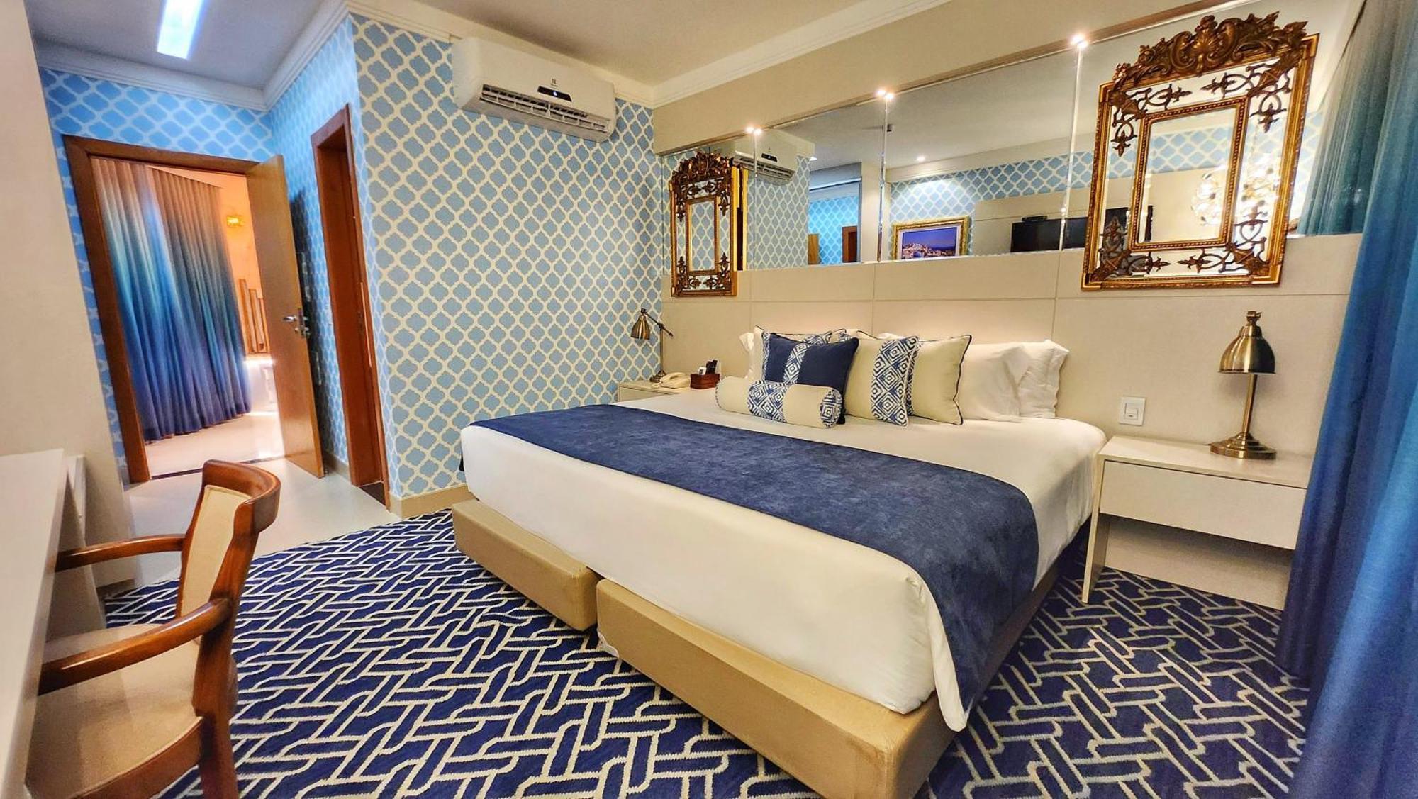 Golden Lis Hotel Boutique Goiânia Kültér fotó A bedroom at the hotel